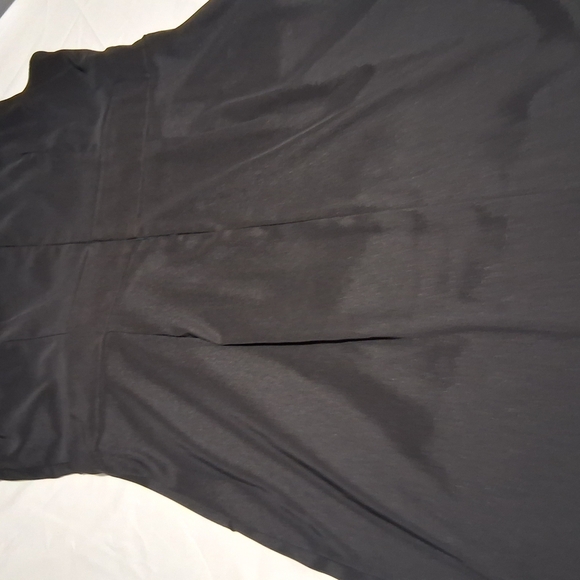 Black Sleeveless Asymmetrical Dress with Red Floral Accent Size16 - Picture 4 of 13